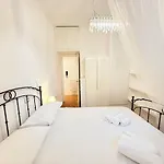 Alta - Porta Dipinta 16 *