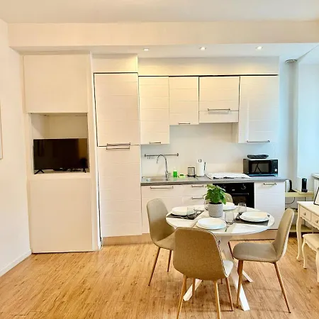 Alta - Porta Dipinta 16 Daire *