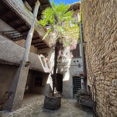 Alta - Porta Dipinta 16 *