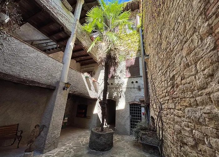 Alta - Porta Dipinta 16 *